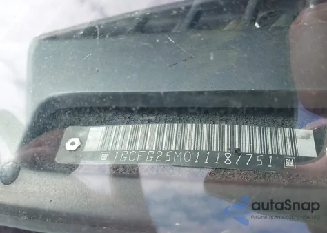 2001 Chevrolet Express z USA, uszkodzony, nr VIN 1GCFG25M011187751